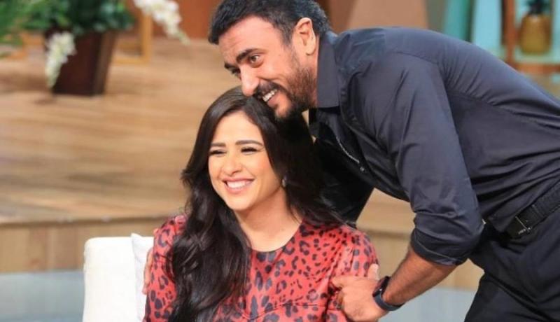 أحمد العوضي يعترف بوجود خلاف مع ياسمين عبد العزيز ويوجه لها رسالة