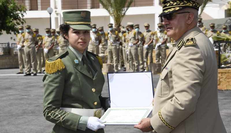 تخرج دفعات جديدة بالمدرسة العليا للإشارة بالقليعة بالناحية العسكرية الأولى