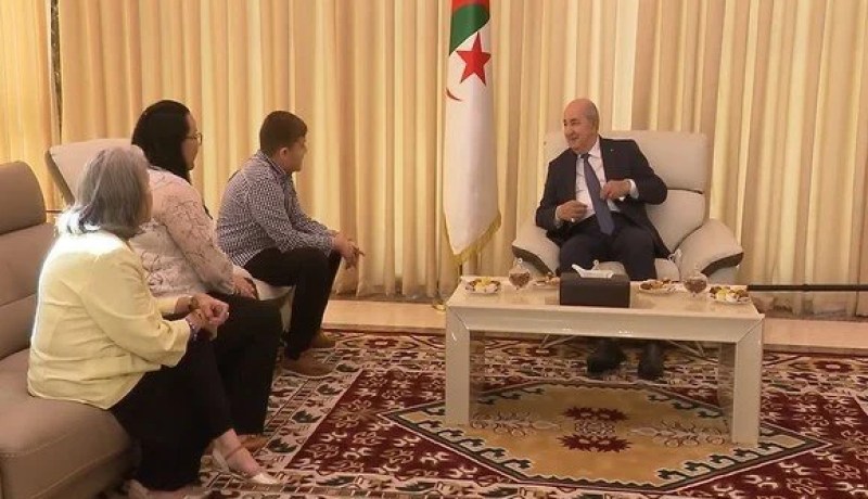 الرئيس تبون يستقبل الطفل الأمريكي صديق الجزائر “ماثيو هيل”