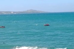 إنقاذ 3 شبان من الغرق والبحث عن آخرين بشاطئ عنابة