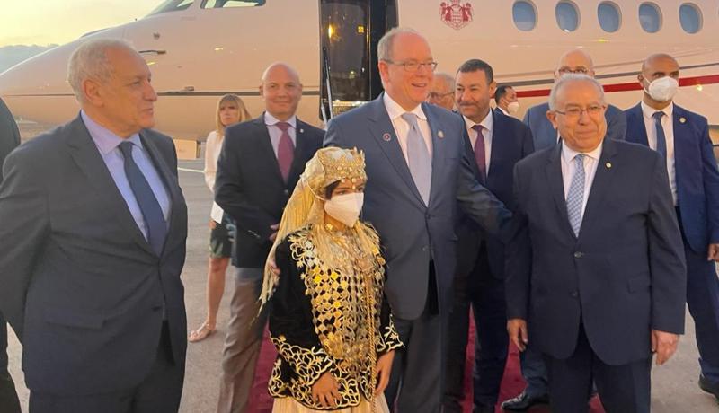 أمير موناكو ألبير الثاني يحل بالجزائر