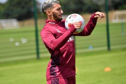 بالصور.. بن رحمة يباشر تحضيراته الصيفية رفقة ويست هام