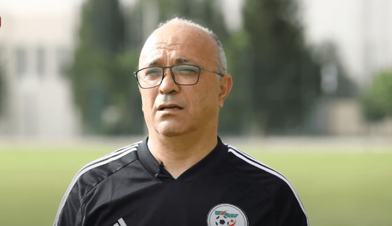 يخلف: “سنواجه أقوى المدارس الكروية في الألعاب المتوسطية وهدفنا احراز ميدالية”