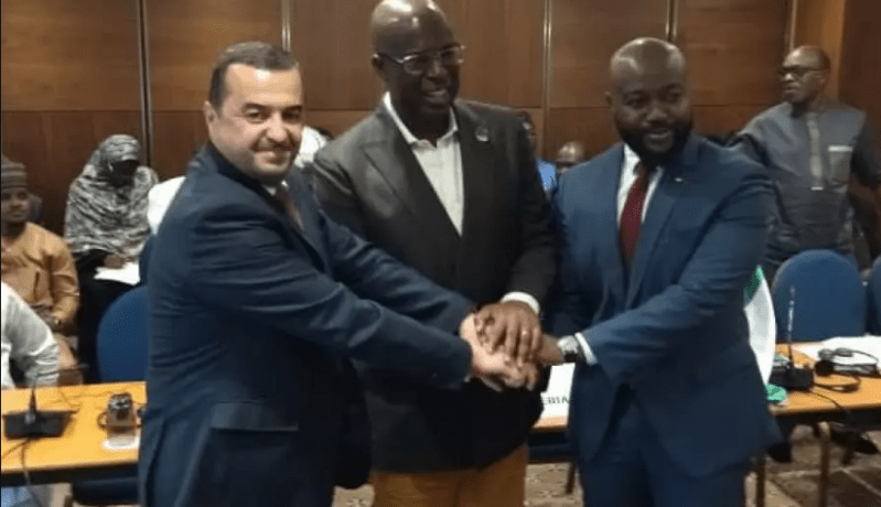 الإتفاق على تجسيد مشروع خط أنابيب الغاز العابر للصحراء بين الجزائر والنيجر ونيجيريا