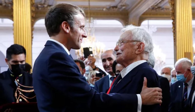 ساعد الحركى في الهروب من الجزائر.. وفاة الجنرال فرانسوا ماير