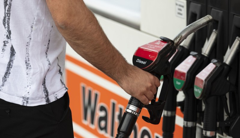 أمريكا..سعر الوقود يصل لمستوى قياسي جديد