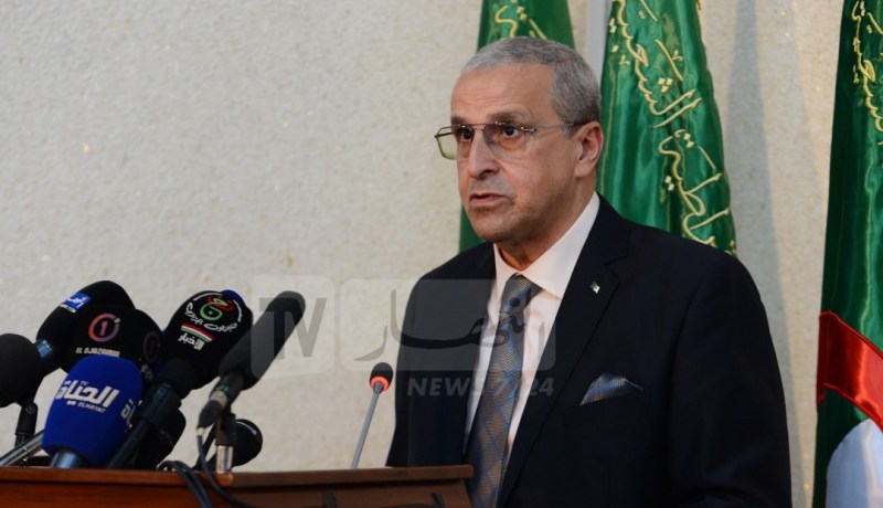 بن زيان يكشف جديد إستفادة الأساتذة والباحثين من سكنات