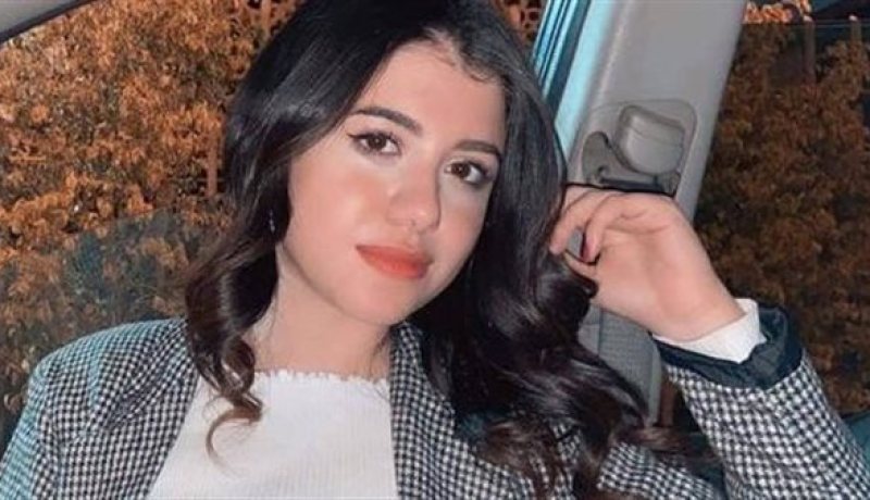 جريمة بشعة تهز مصر.. طالب يذبح زميلته أمام الجامعة