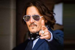 جوني ديب يعود إلى عالم الفن ومفاجأة لجمهوره