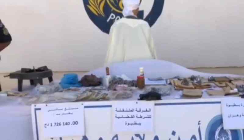 وهران: الإيقاع بإمام متلبس بممارسة السحر والشعوذة