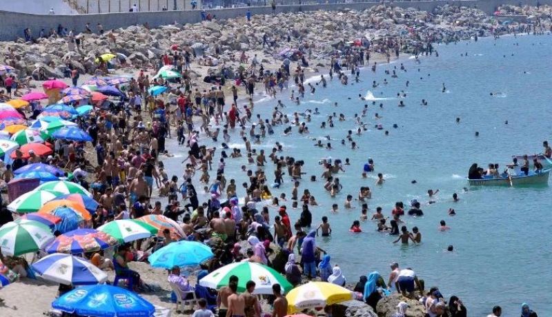 تسجيل حالات إغماء وإصابة بضربات شمس وسط مصطافين في عنابة