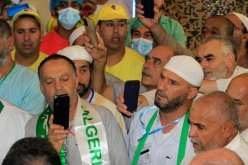 الحجاج الجزائريون يصنعون الحدث خلال متابعتهم للاستعراض العسكري