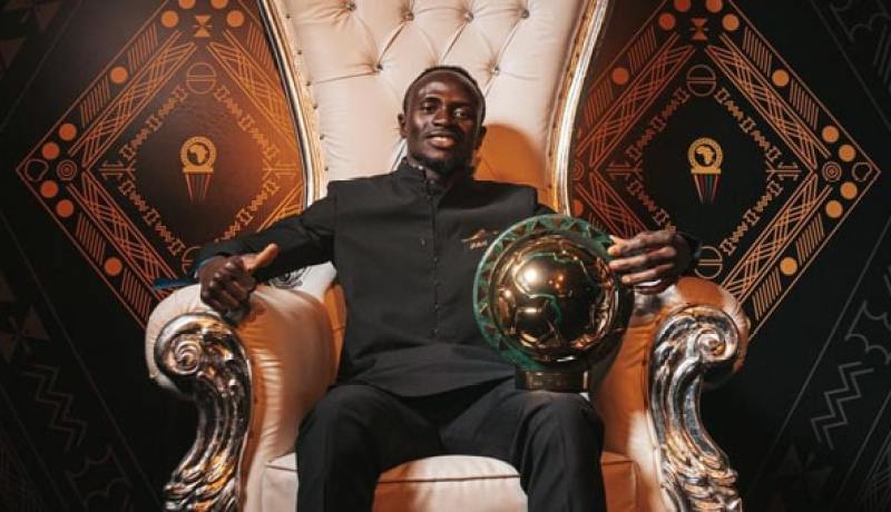 رسميا.. ماني يُتوج بالكرة الذهبية الإفريقية