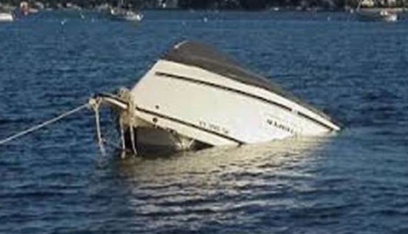 الطارف: وفاة شابة وإنقاذ 8 أشخاص بعد إنقلاب زورق نزهة بشاطئ ميسيدا بالقالة