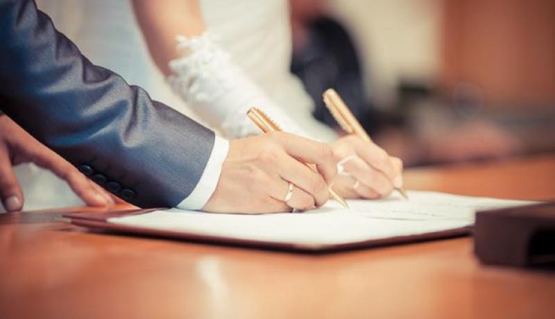 لمن تبحث عن عيشة الهناء.. أعزب يهديك كلّ الرخاء