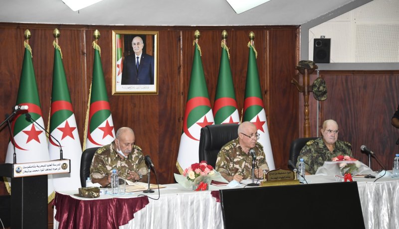 تنصيب اللواء أحمد مرزوڤ قائدا جديدا للمدرسة العليا للبحرية بتامنفوست