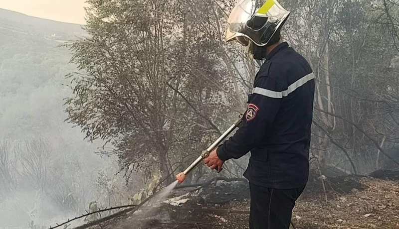 غلق الطريق الرابط بين الطارف والقالة بسبب نشوب حريق