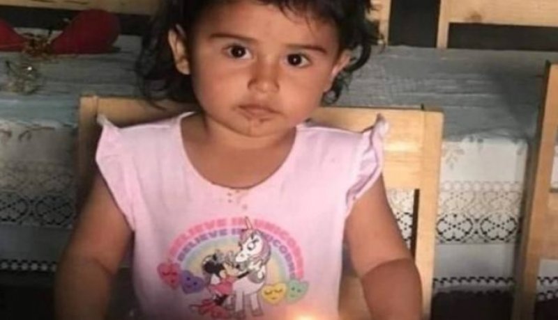 طفلة تستيقظ خلال جنازتها وتموت من جديد.. هذا ما حصل!