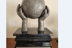 الفاف تستعيد مجسّم الكأس الأفرو أسوية