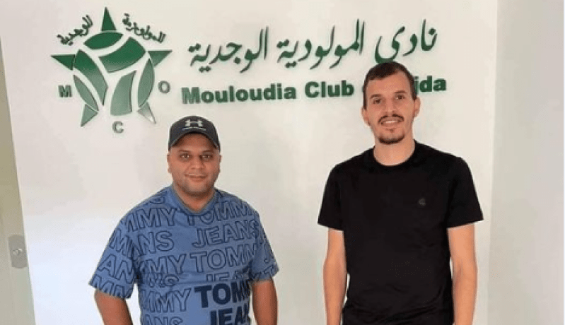 فرحي يتوصل إلى إتفاق مع مولودية وجدة المغربي