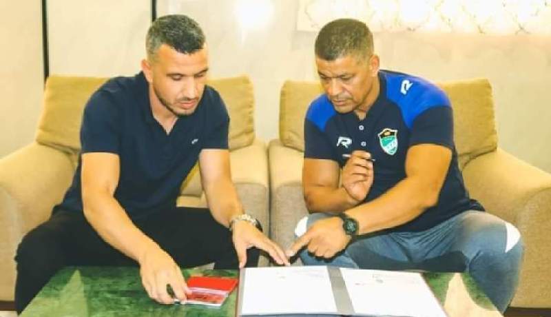 حجار يخلف بوزيدي على رأس العارضة الفنية لاتحاد بسكرة