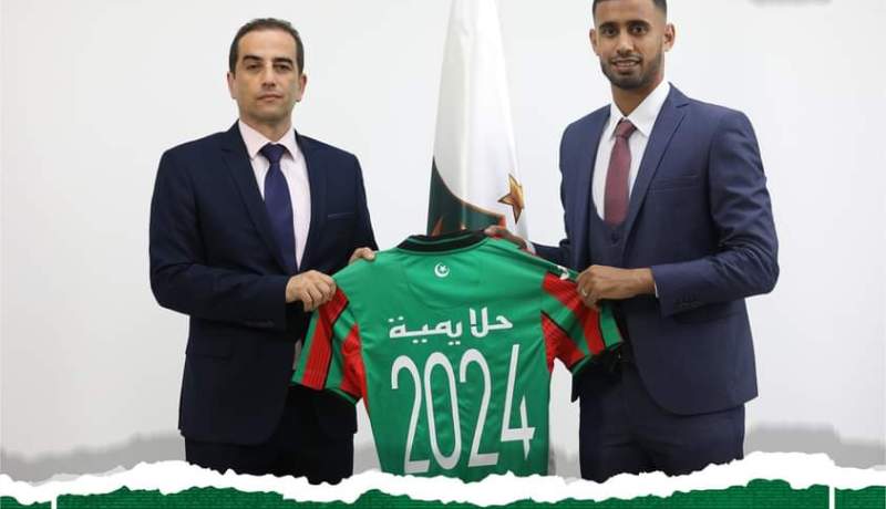 مولودية الجزائر تضم لاعب الخضر رسميا