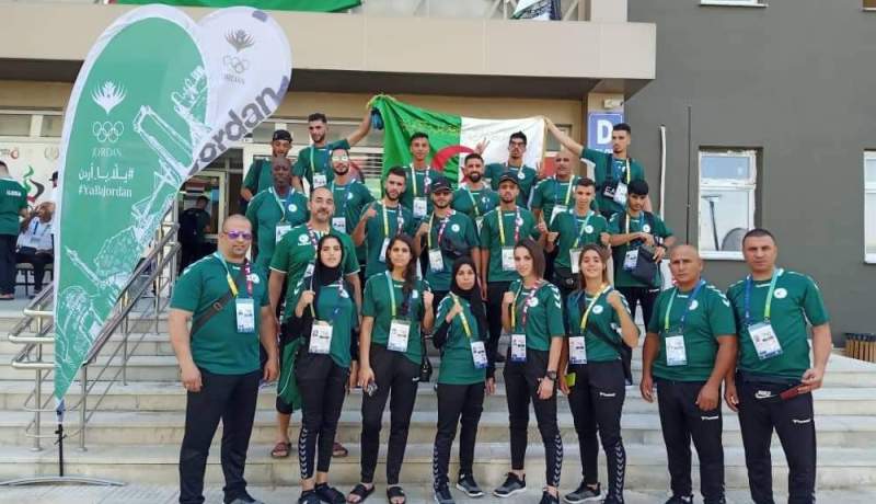 البعثة الجزائرية للكراتي والكينغ بوكسينغ تحط رحالها بتركيا