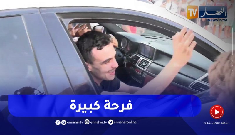 شاهد.. لحظة مغادرة “ستانلي” سجن الحراش بالزغاريت والتعناق