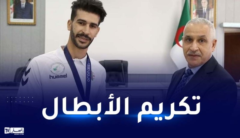 وزير النقل يكرم بطل الكاراتي أسامة زايد المتوج بالألعاب المتوسطية