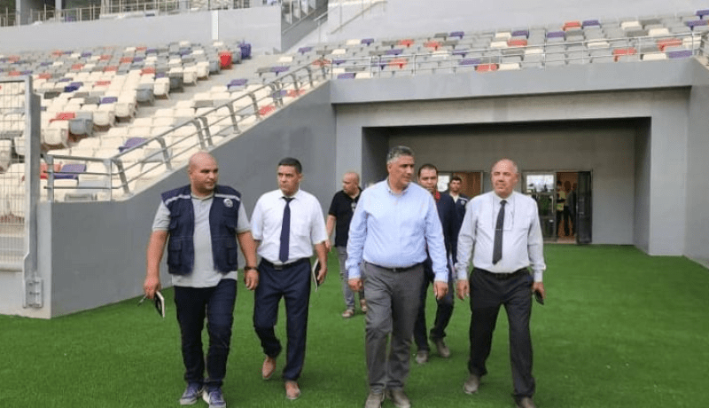 بالصور.. بلعريبي يتفقد تقدم الأشغال بملعب “براقي”