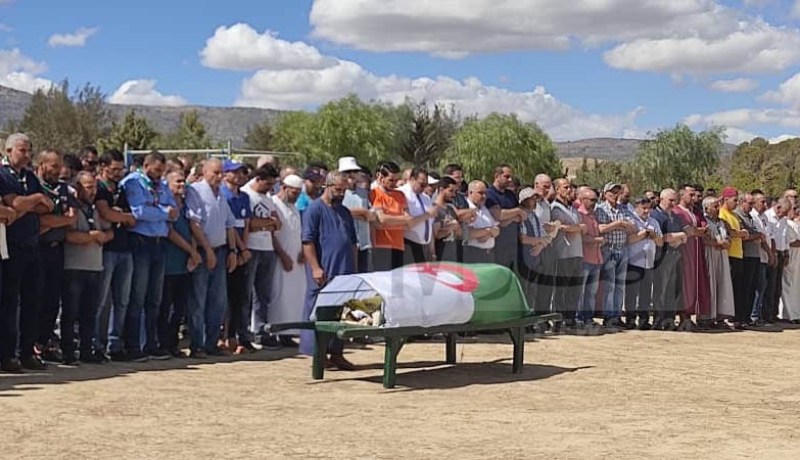 قسنطينة: تشييع جنازة القائدة الكشفية دنيا بوحلاسة بعين السمارة