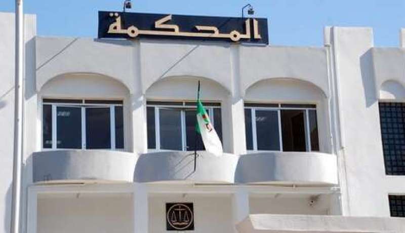 محتال ينتحل صفة صديق رئيس مجلس القضاء ويسلب 470 مليون من امرأة!