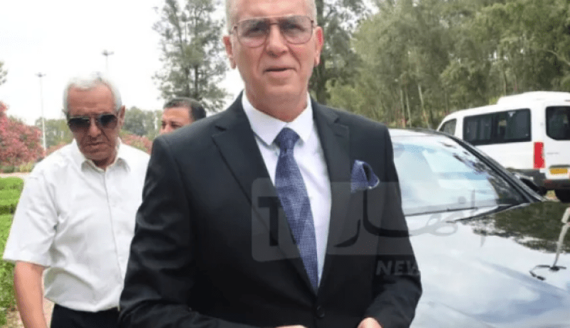 سرار: “قندوسي يجب أن يمر على المنتخب الوطني قبل احترافه”