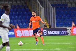 توبة يحقق الفوز في أول مباراة له مع باشاك شهير