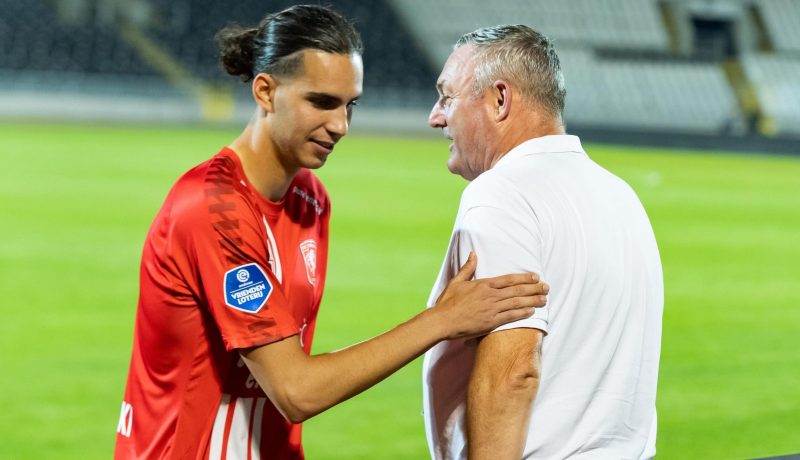 مدرب توينتي يغلق الباب أمام زروقي