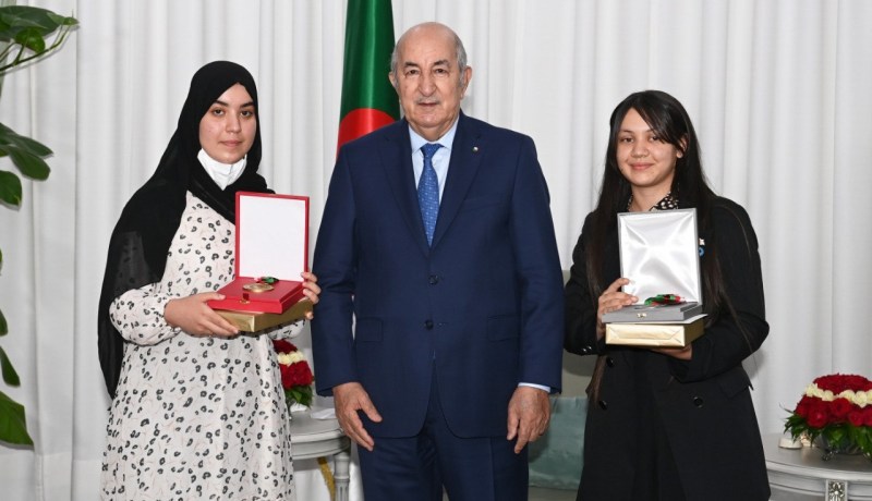 الرئيس تبون يستقبل ويكرّم التلميذتين صاحبتا أعلى معدل في شهادة البكالوريا