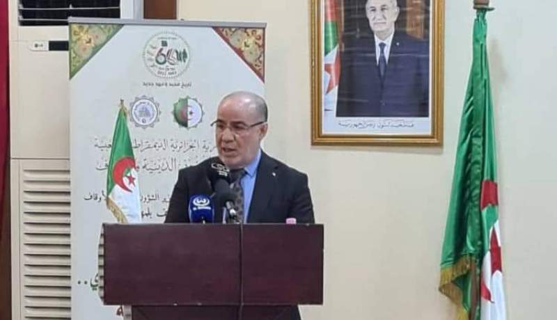 بلمهدي يشرف على افتتاح ندوة علمية خاصة بالمرشدات الدينيات لولايات الوسط