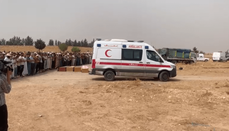 تشييع 4 ضـحايا من عائلة واحدة إثر الحـرائق المشتعلة في سوق أهراس