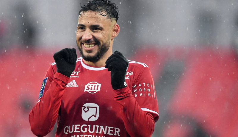 مدرب بريست يكشف اسباب رحيل بلايلي