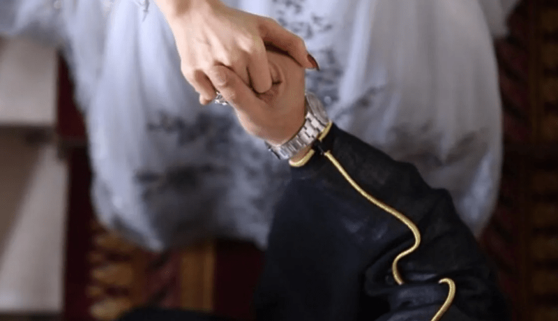 راجحة التفكير والأخلاق ستكون لك زوجة فوق العادة ومعها ستعانق السعادة