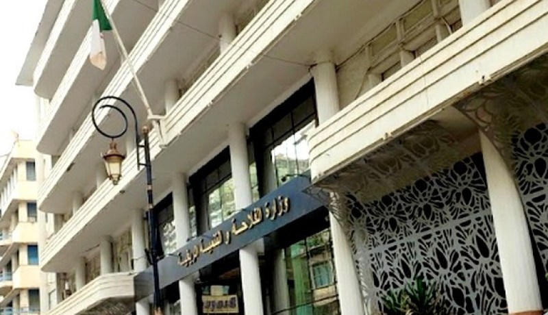 وفد هام من وزارة الفلاحة يزور هولندا