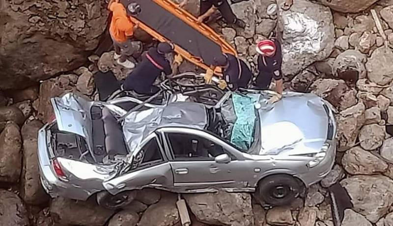 وفاة سبعيني إثر سقوط سيارته في الشاطئ ببجاية