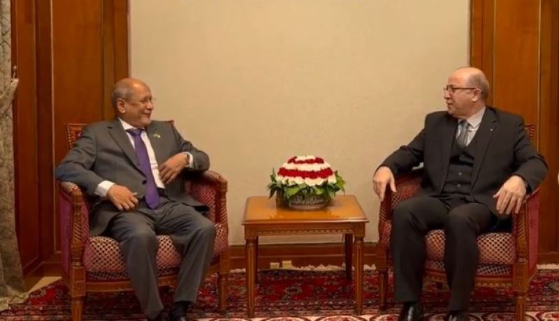 الوزير الأول يستقبل وزير الصيد والإقتصاد البحري الموريتاني 