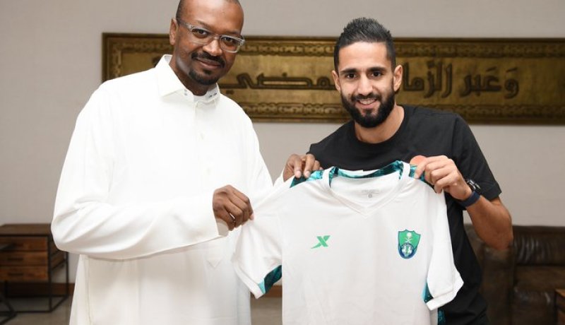 رسميا.. بودبوز يلتحق بالأهلي السعودي