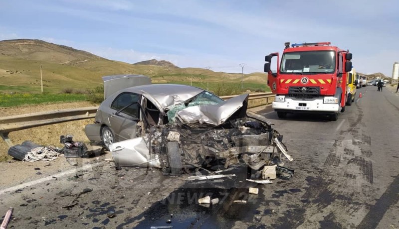 سطيف: 6 قتلى وجريح إثر اصطدام بين شاحنة مقطورة وسيارة