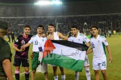 بالصور.. أبطال العرب يحتفلون بالعلم الفلسطيني عقب تتويجهم بالكأس
