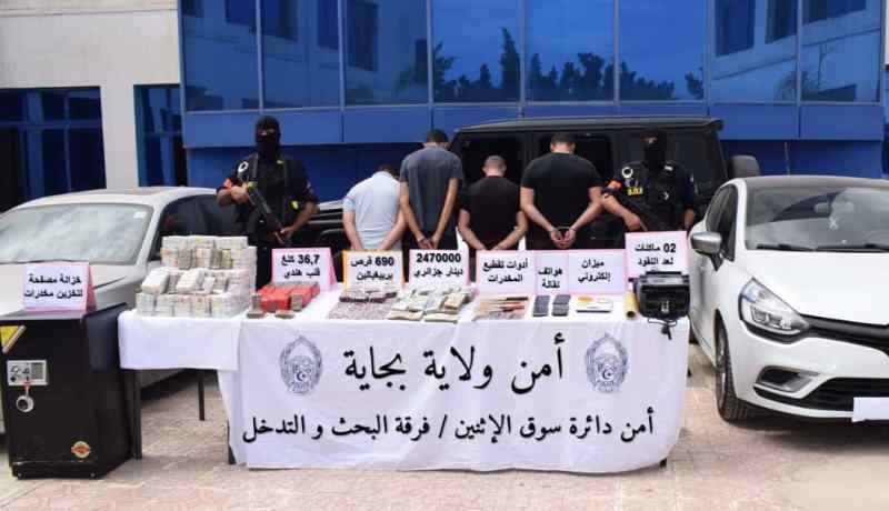 بجاية: الإطاحة بمروّجي المخدرات وحجز 37 كلغ من القنب الهندي