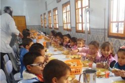 تعميم الإطعام المدرسي في جميع الأطوار قبل نهاية السنة