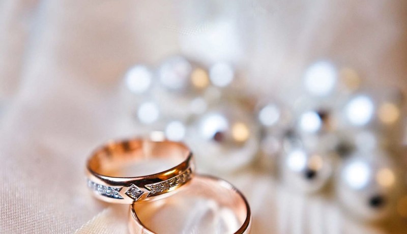 عروس من الطراز الرفيع تهديك الود وتجعلك سعيد