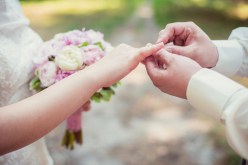 رجل كريم وصادق تكتفي به طول العمر